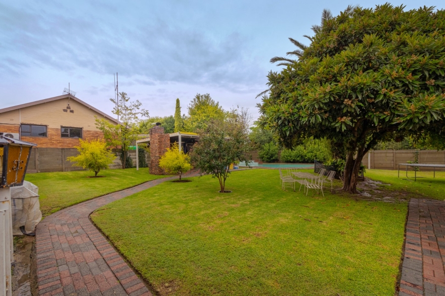 5 Bedroom Property for Sale in Jordania Free State